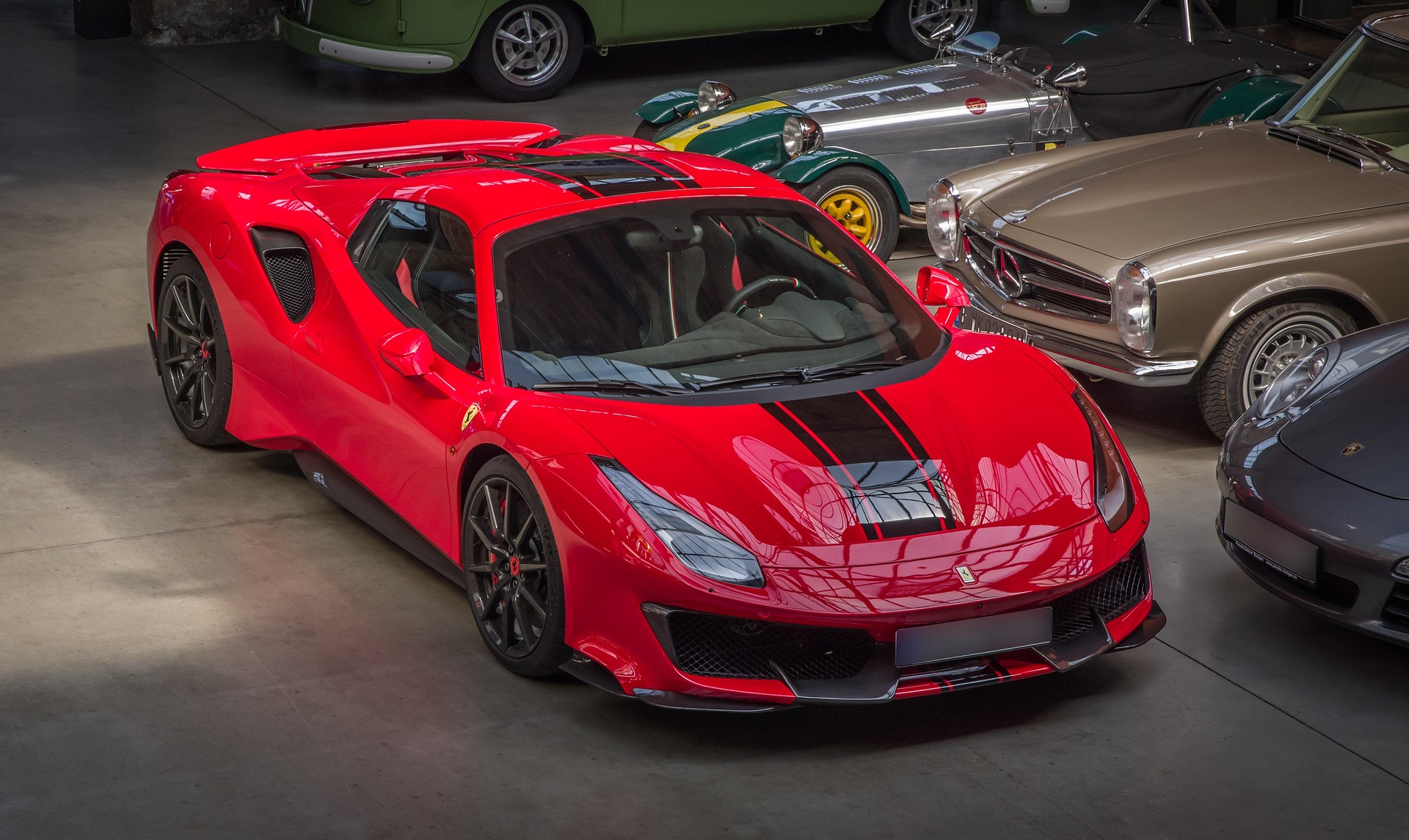 ferrari-6615334_1920 (1)